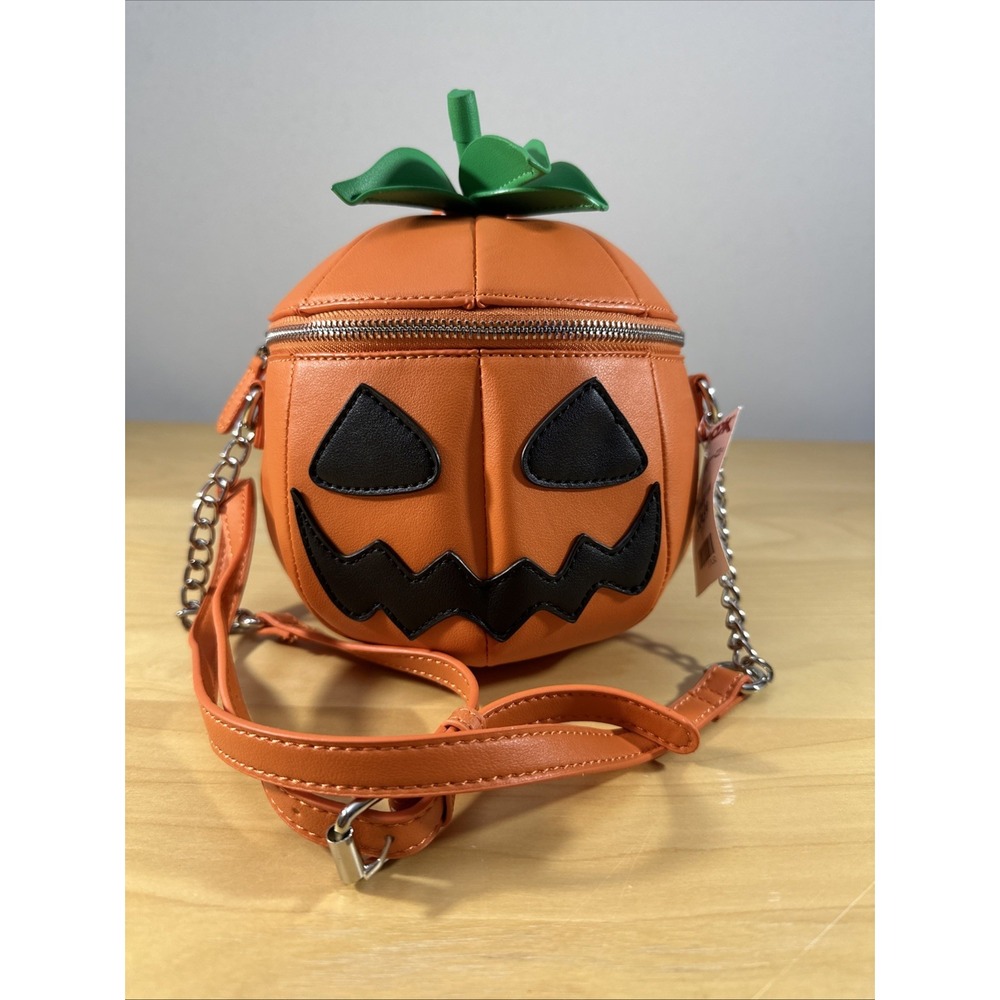 Mad Engine Orange 3D Pumpkin Jack O Lantern Crossbody Purse Halloween NWT